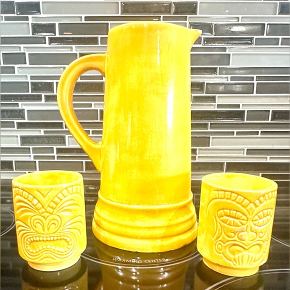 VTG Canary Yellow Ceramic Pitcher & Double Sided Tiki Cups marked Resper - Picture 13 of 13